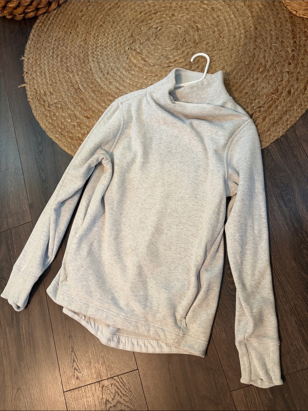 Athleta Light Gray Funnel Neck Pullover S/T